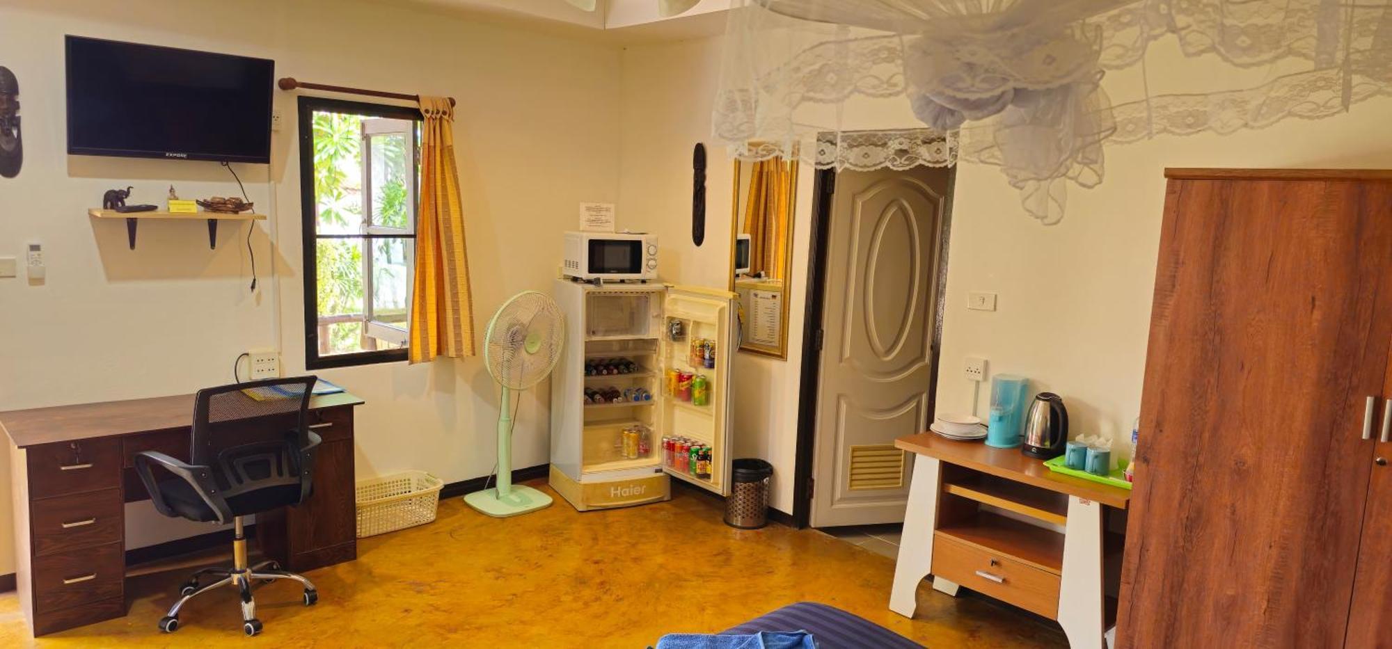 Bee Nat Garden Resort Bang Rak Beach  Exterior photo