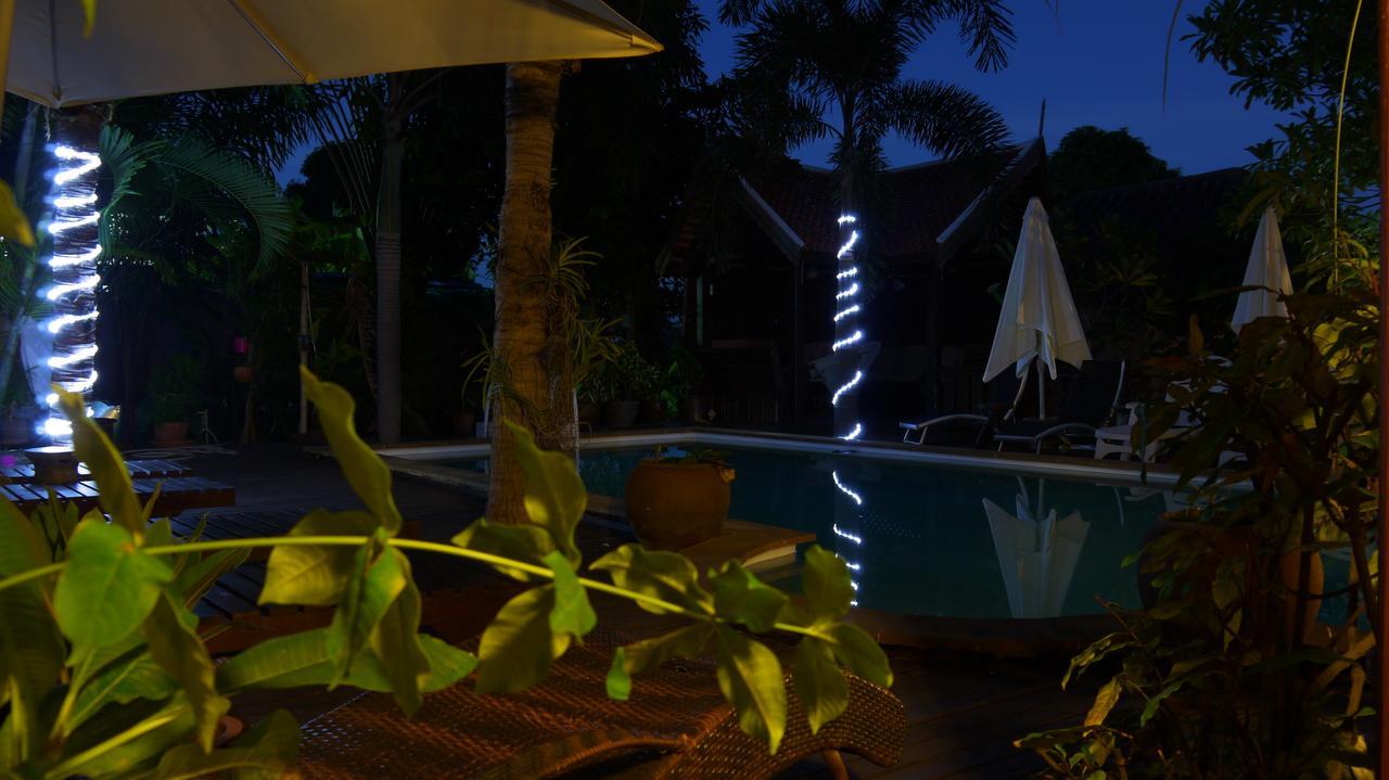 Bee Nat Garden Resort Bang Rak Beach  Exterior photo
