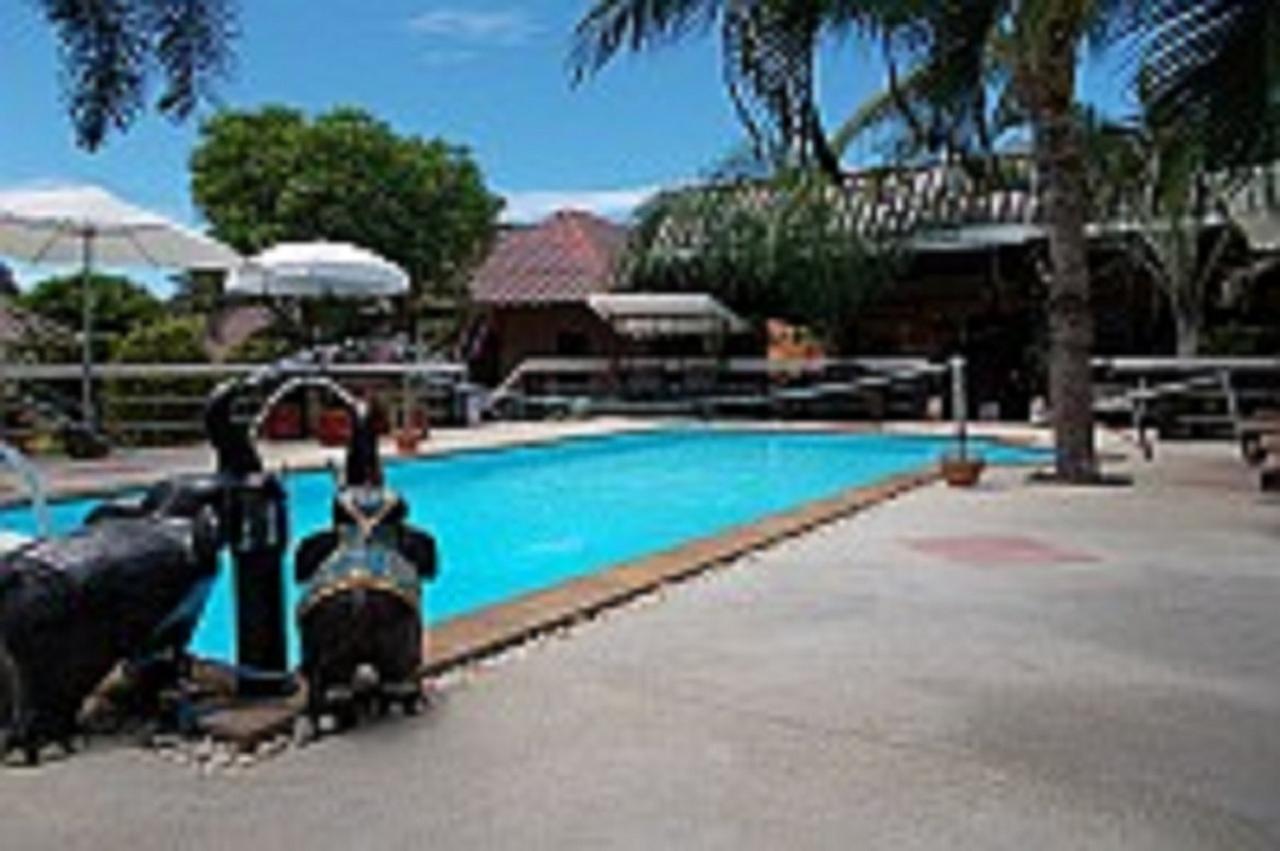 Bee Nat Garden Resort Bang Rak Beach  Exterior photo